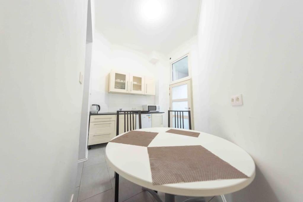 Studio Milana Apartment Brussels Luaran gambar